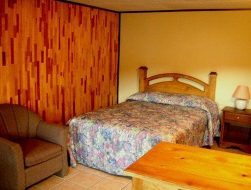 Hotel Hacienda Bustillos Creel Esterno foto